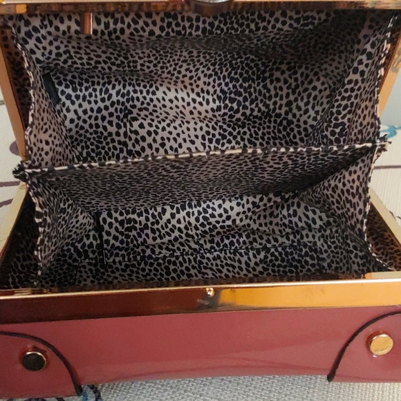 Box Handbag - Picture 2 of 4